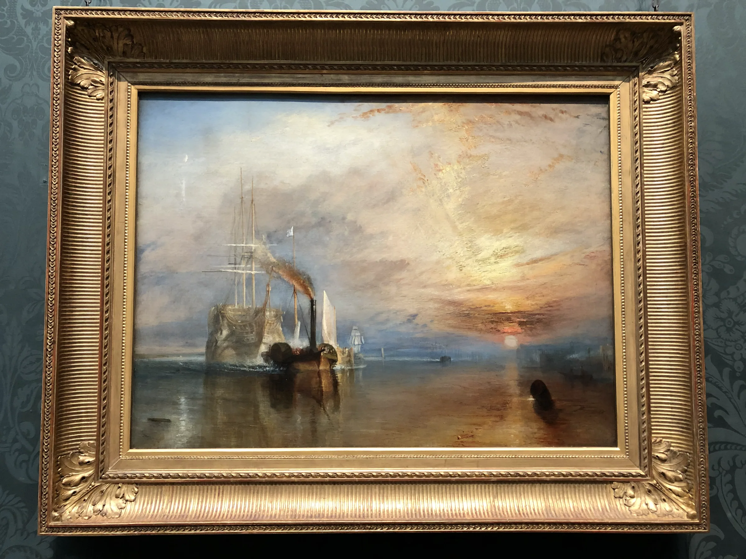 英国国家美术馆展厅中的画作
